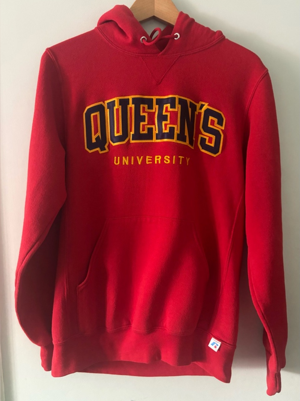 Queen’s University x Russell Athletic Hoodie, Unisex